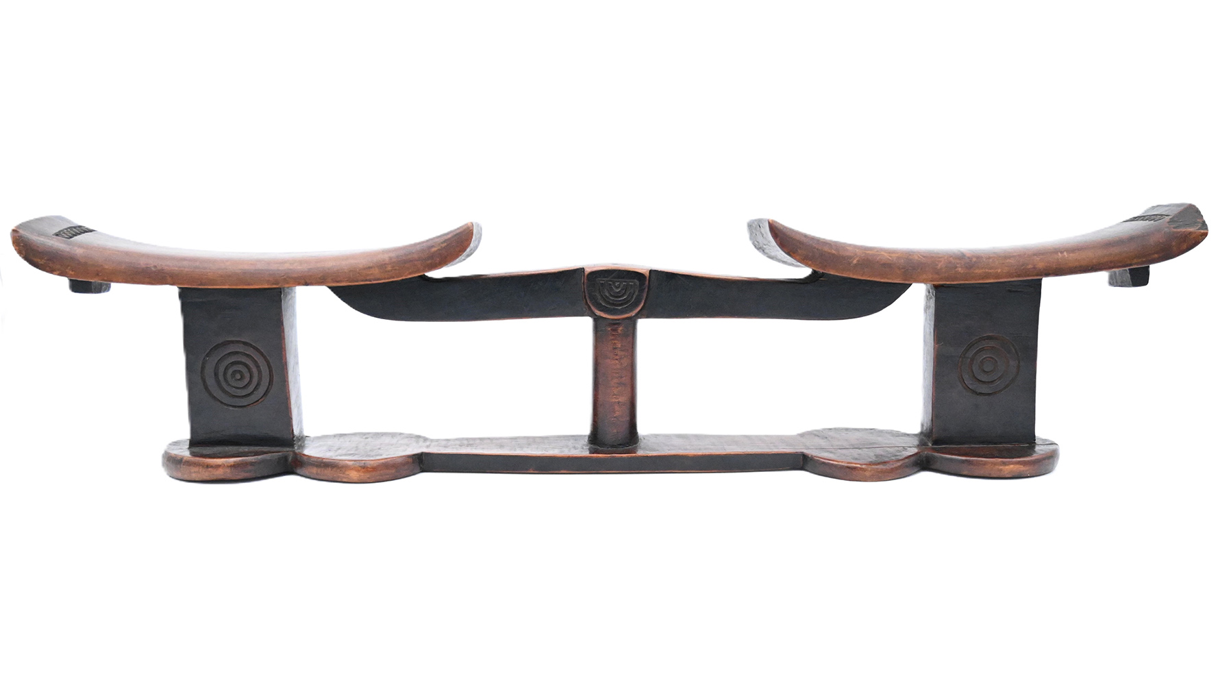 Wooden headrest with places for 2 heads
