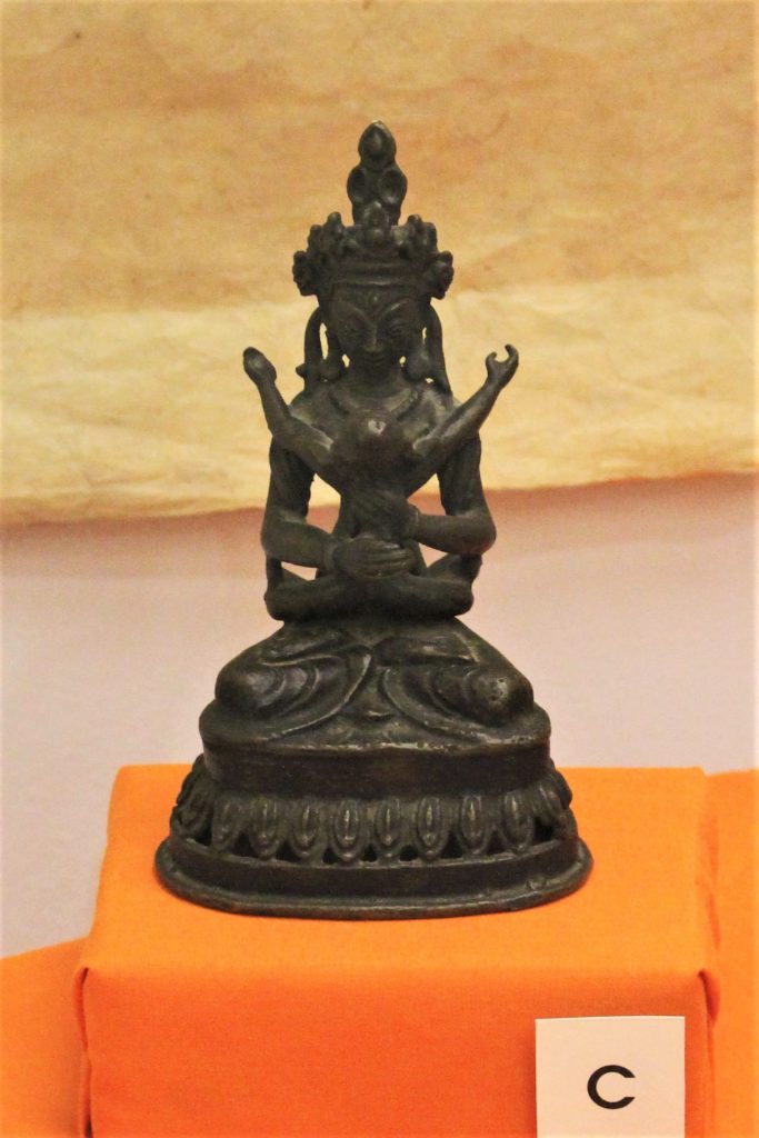 buddha sculpture