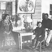 Inuit family